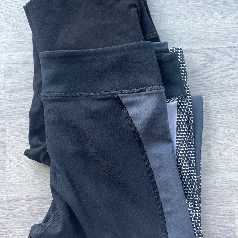 Women’s leggings.